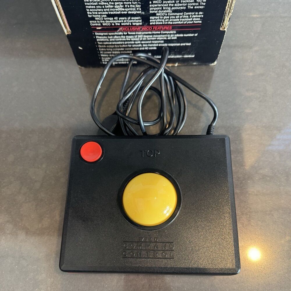 Wico Command Control Joystick w/ Box -Atari 400 800 & Commodore VIC-20 / 75-4560 - Picture 3 of 9